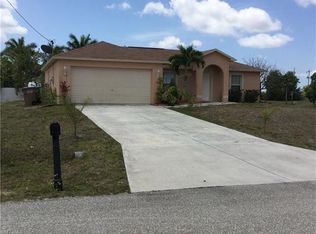 214 NW 25th Ter, Cape Coral, FL 33993