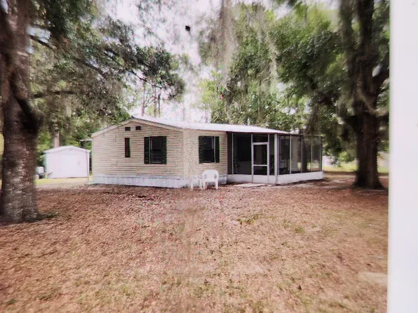 128 Dew Drop Dr, Hawthorne, FL 32640