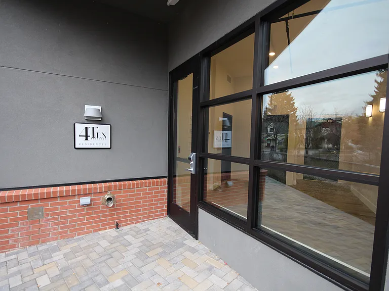 410 Broadway St #301 — Photo 2