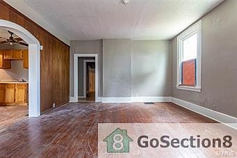 2nd image of 4625 Pennsylvania Ave