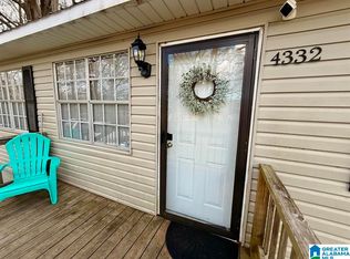 4332 Paradise Ln, Bessemer, AL 35022