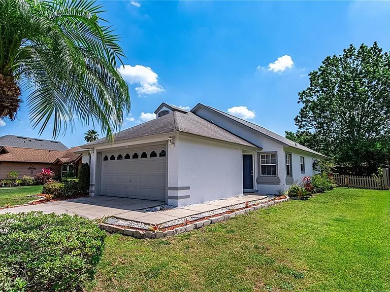 767 Meadowside Ct — Photo 2