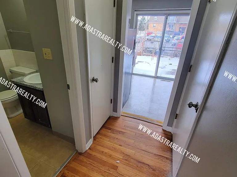 1712 E Cedar St #1716-E — Photo 5