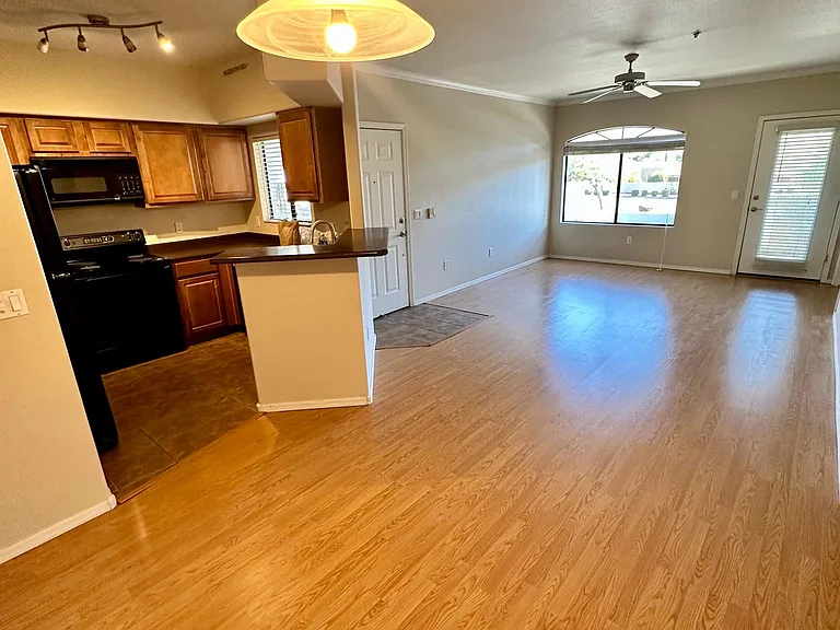 15095 N Thompson Peak Pkwy #2036 — Photo 3