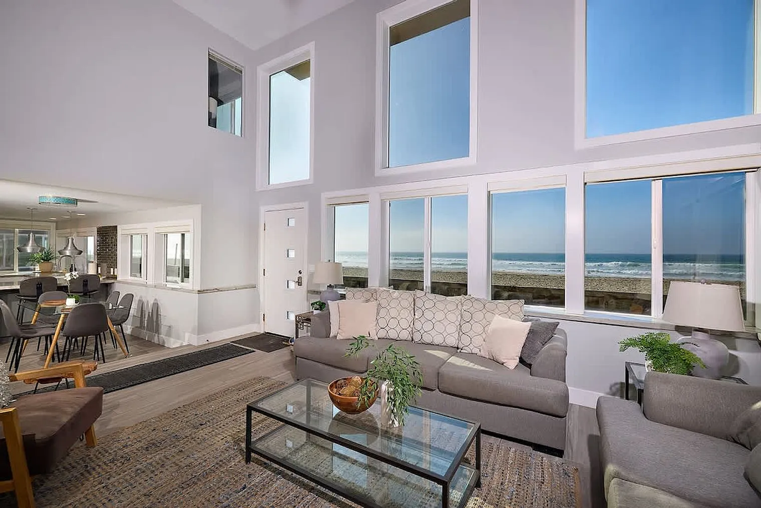3 bed, 2.0 bath, 2572 sqft, $34,997 — Photo 2