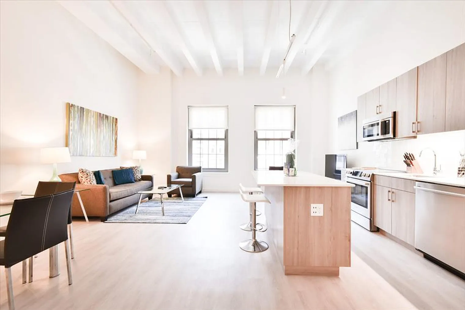 1 bed, 1.0 bath, 828 sqft, $10,649 — Photo 1