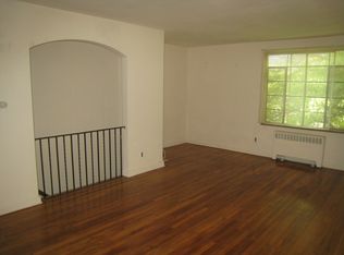 524 Castleton Ave #A, Staten Island, NY 10301