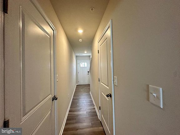 3rd image of 5558 Marksburg Pl
