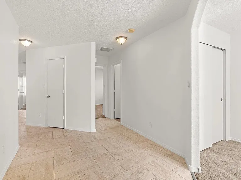 1041 Desert Paintbrush Loop NE — Photo 1
