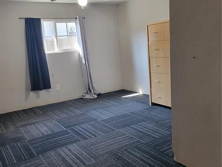 7912 1/2 Glencoe Dr — Photo 2