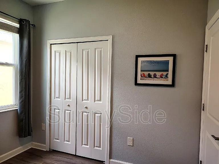 1047 Oak Bluff Dr — Photo 23