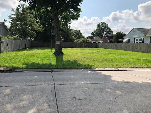 4th image of 411 Oaklawn Dr