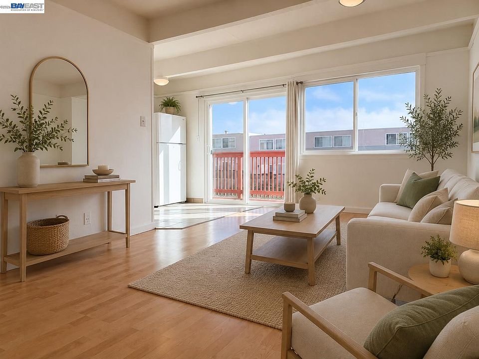 1st image of 576 Sylvan St APT 20