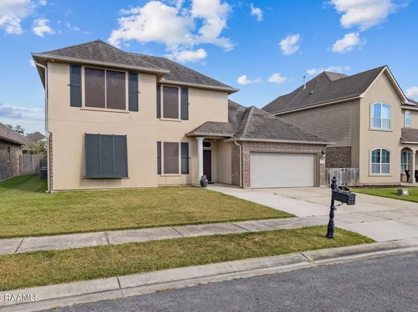 106 Marais Ave, Youngsville, LA 70592