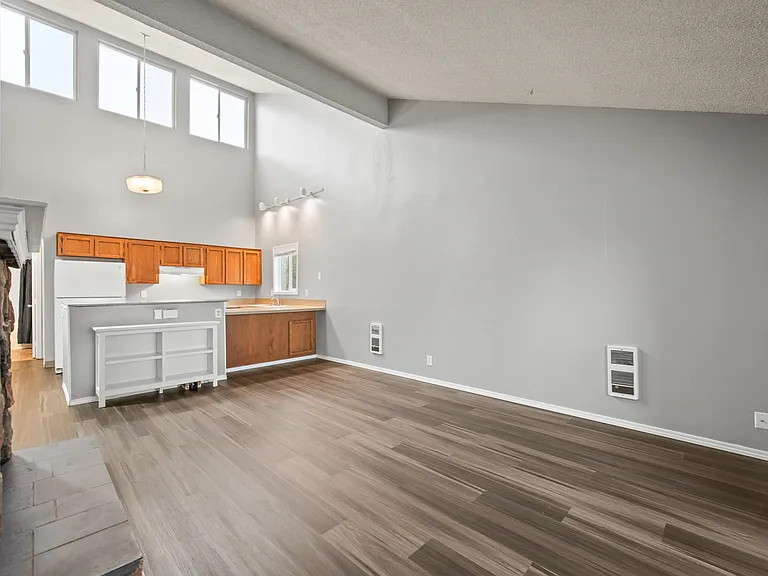 7012 NE 43rd St #A — Photo 2