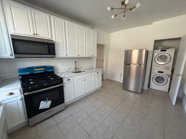 118 74th St APT C4, North Bergen, NJ 07047