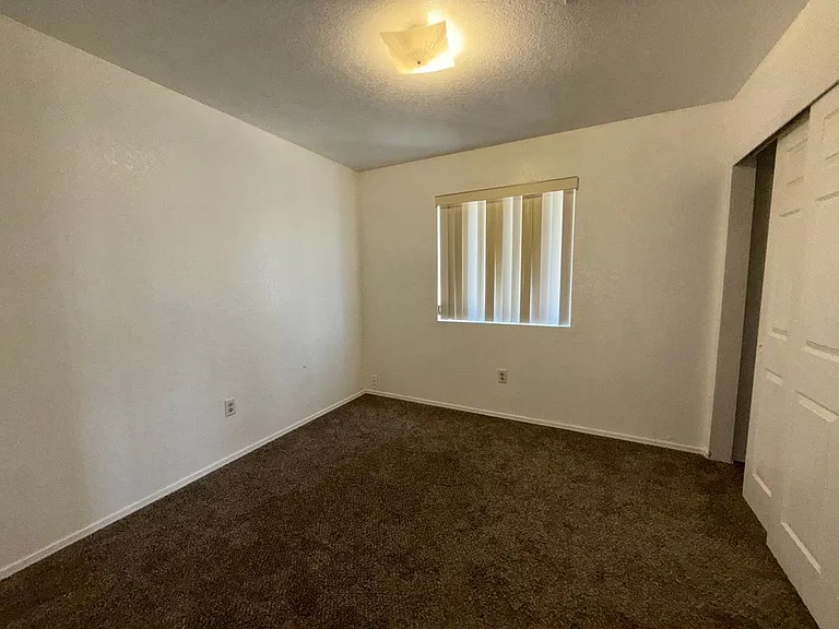 807 Gemstone Ave #4 — Photo 7