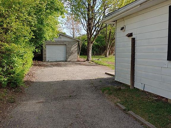 2nd image of 5373 Pickford Dr