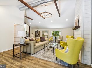 913 Middle Rd, Baltimore, MD 21220