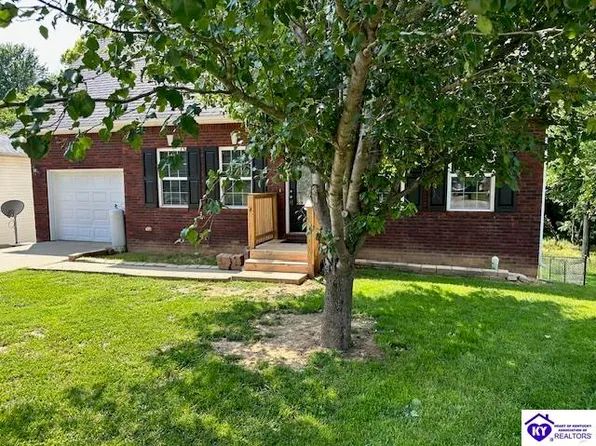 233 Southern Lake Dr, Elizabethtown, KY 42701