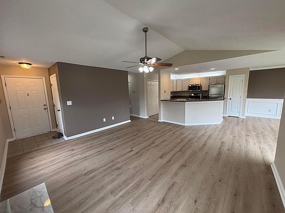 3rd image of 3516 Fishinger Mill Dr