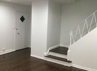 10071 Frontage Rd #B, Skokie, IL 60077