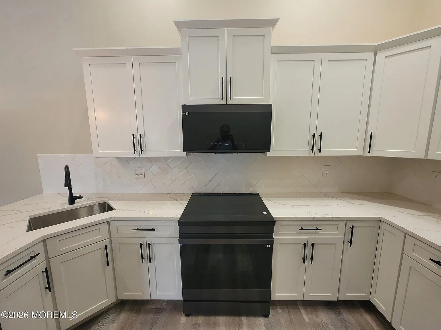 1 bed, 5850 sqft, $3,600 — Photo 4