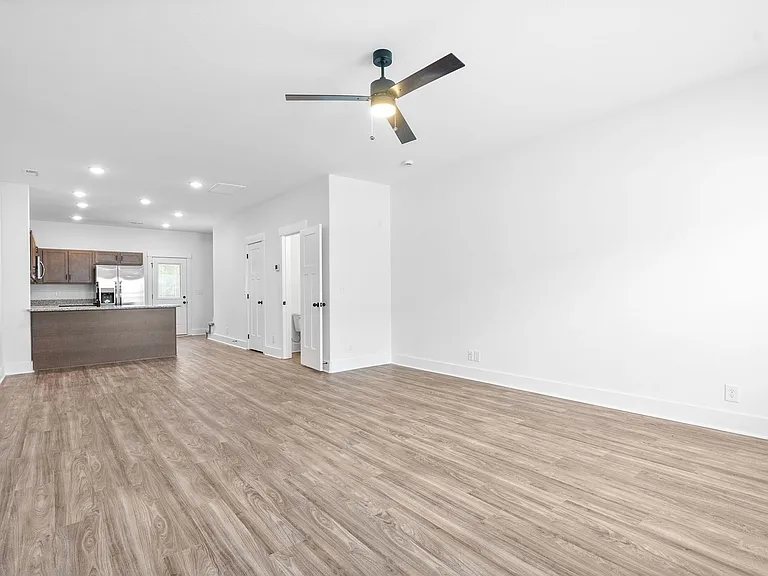 113 Front Ridge Cir — Photo 4