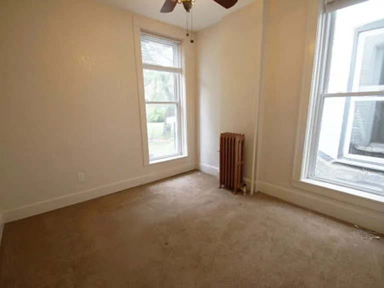 Victoria Apartments — Photo 14