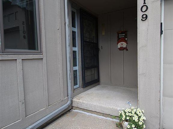 2nd image of 5109 W Arrowood Pl #126