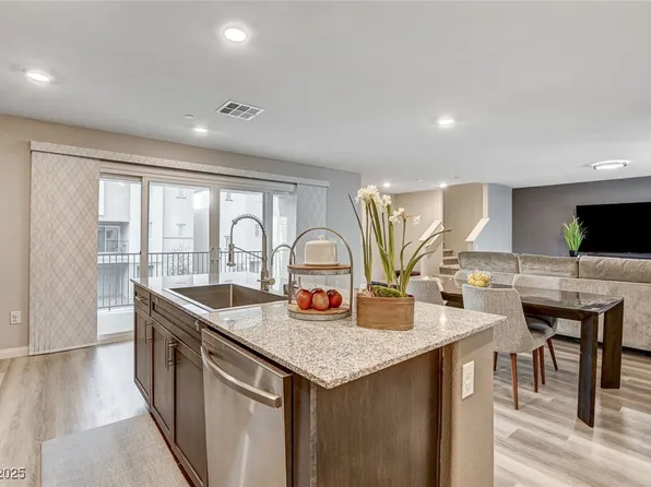 6859 Crimson Shadow St, North Las Vegas, NV 89086