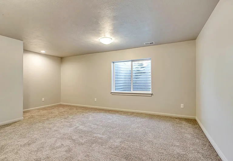 1413 S 1470 E — Photo 11