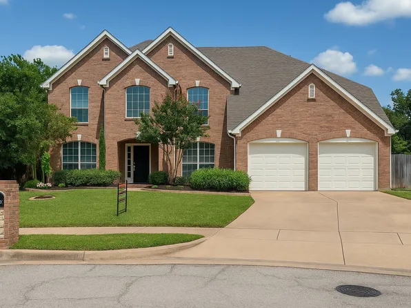 3205 Summit Ct, Grapevine, TX 76051
