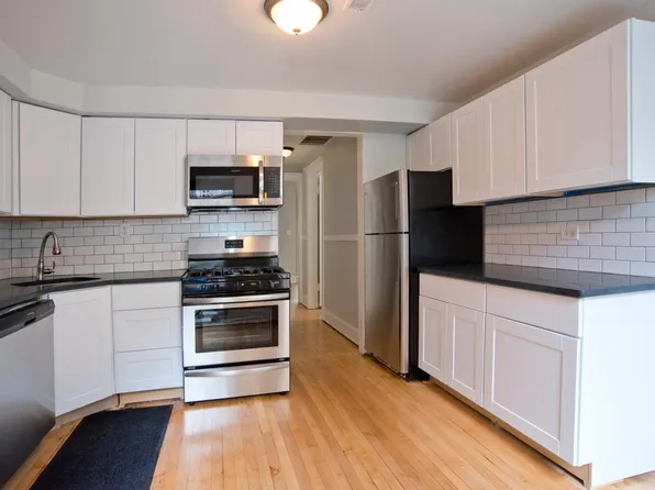 3921 N Lincoln Ave #2, Chicago, IL 60613