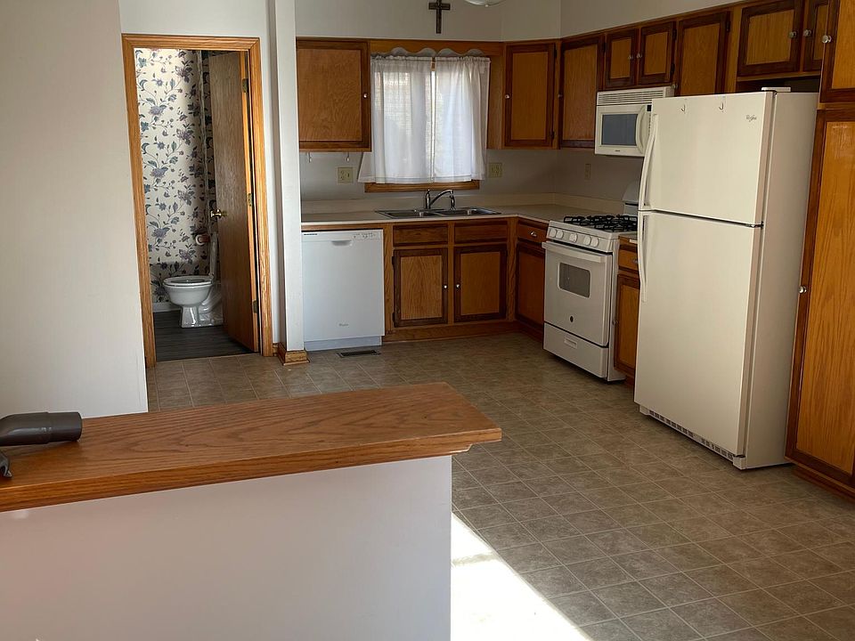 1st image of 64 Cleveland Ave #64