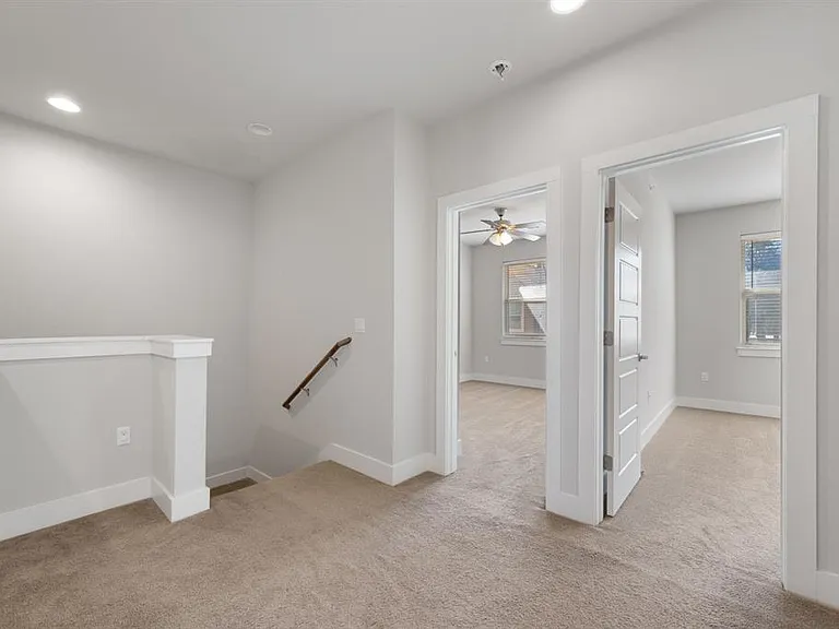 13800 Lyndhurst St #326 — Photo 15