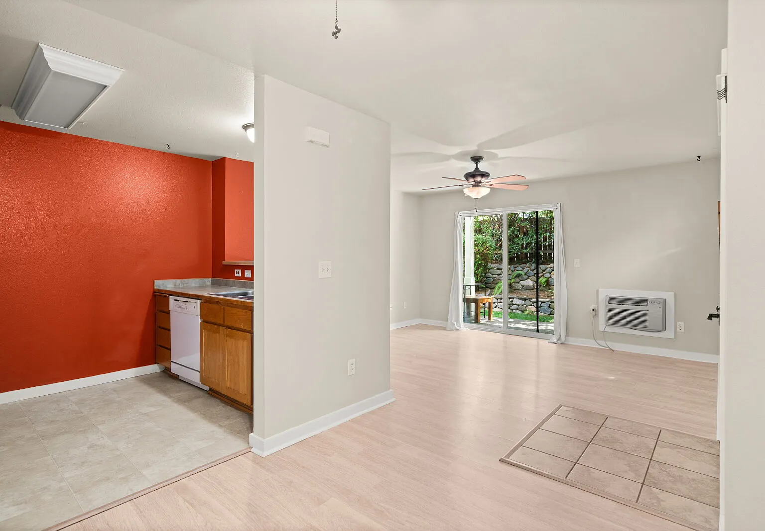 Modern Condo in Ashland, OR — Photo 2