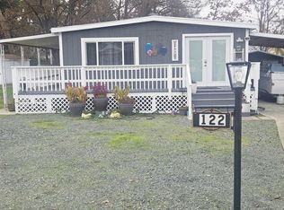 122 Parkdale Cir, Grants Pass, OR 97527