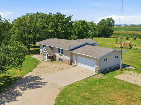 42684 245th St, Belgrade, MN 56312