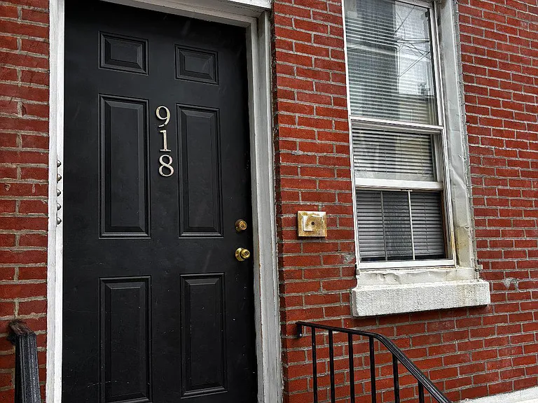 918 S 12th St #2F — Photo 10