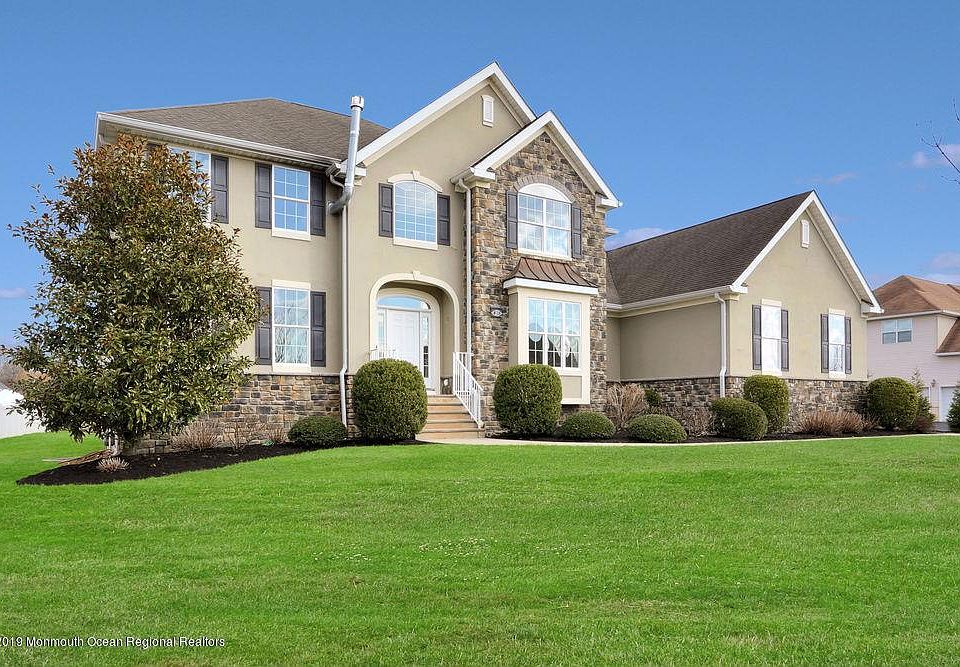 1st image of 1809 Charlton Cir
