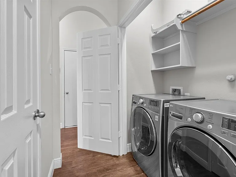 2558 Marufo Vega Dr — Photo 31