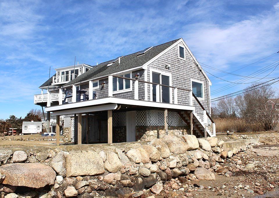 18 Shore Dr, Mattapoisett, MA 02739 Zillow