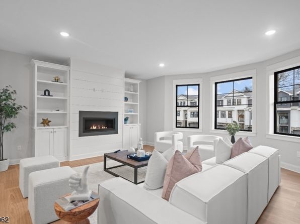 147 Central Ave #16
