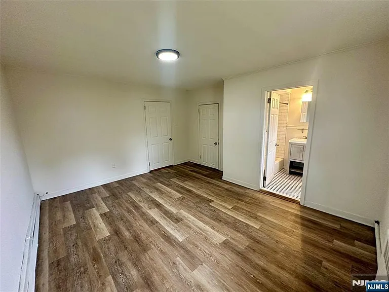 390 Orange Rd — Photo 9