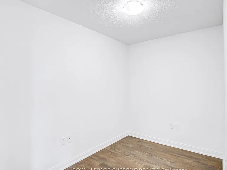 275 Village Green Sq #1920 — Photo 11