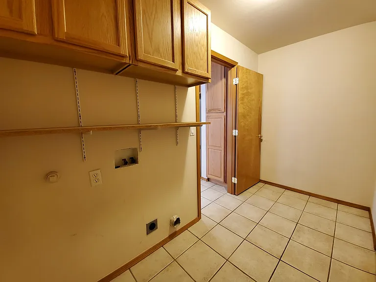 427 Columbia Point Dr — Photo 12
