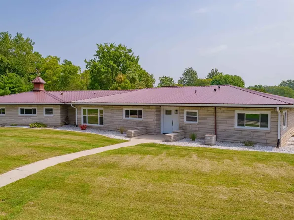 1404 W Glendale Dr, Marion, IN 46953
