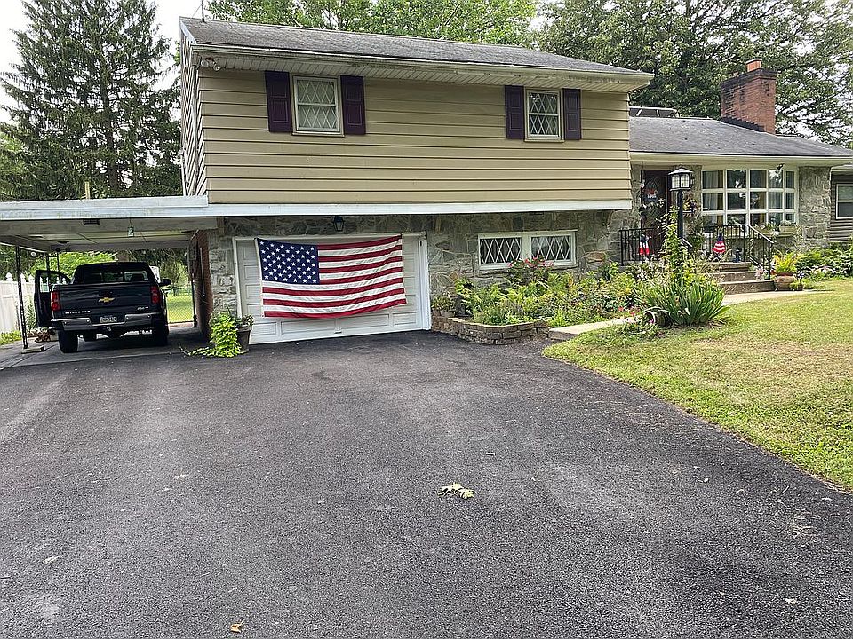 1st image of 28 Conestoga Blvd