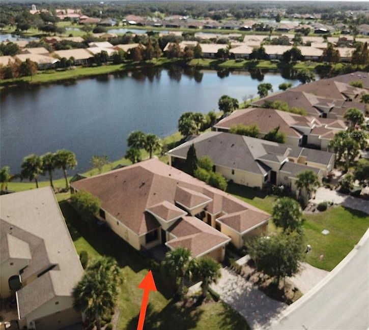 1st image of 3324 Fallbrook Dr
